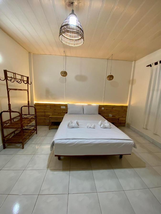Ecran Riverfront Guesthouse 캄폿 외부 사진